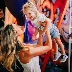 Meet your Posher, Caitlyn